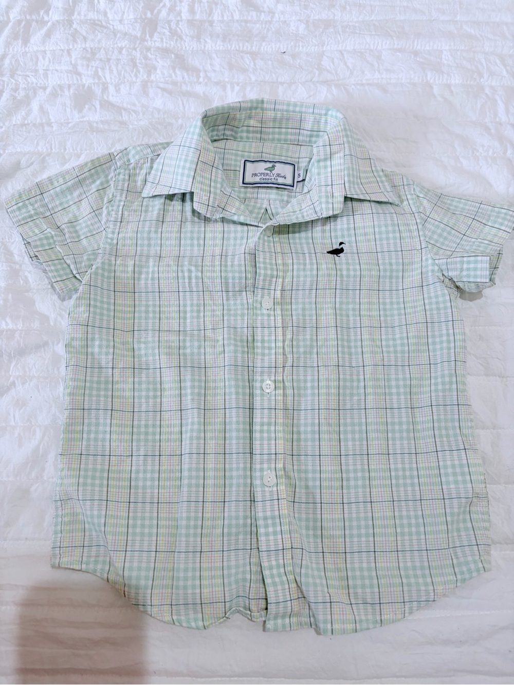 Properly tied light Green Plaid Short-Sleeve Shirt -